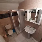 Konukevi Timbi Vendeghaz *