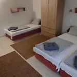 Timbi Vendeghaz Konukevi Vonyarcvashegy
