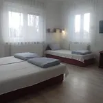 Timbi Vendeghaz Konukevi