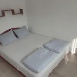 Timbi Vendeghaz Konukevi *