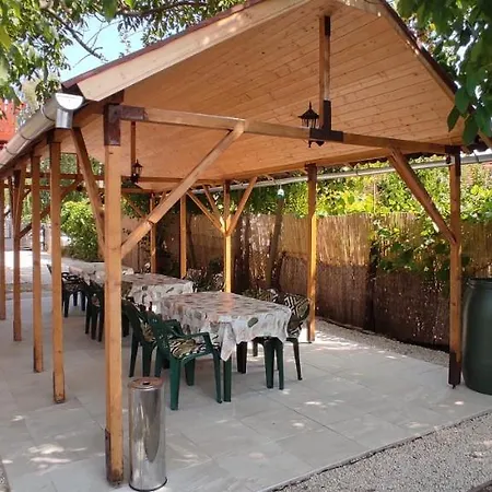 Timbi Vendeghaz بيت ضيافة