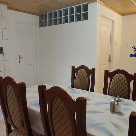 Timbi Vendeghaz * Vonyarcvashegy