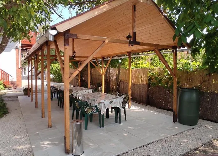 Timbi Vendeghaz בית הארחה