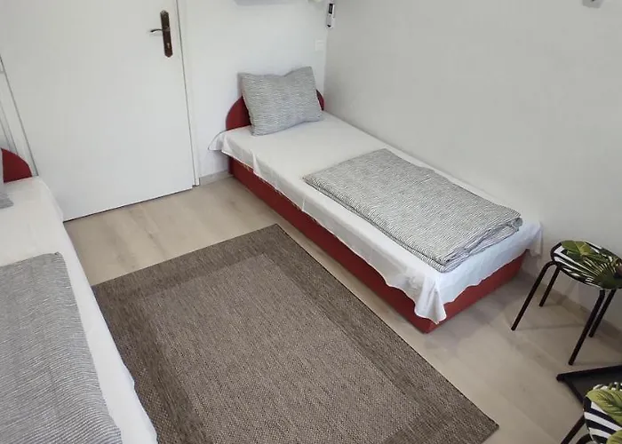 Timbi Vendeghaz בית הארחה פוניארצוושהג'