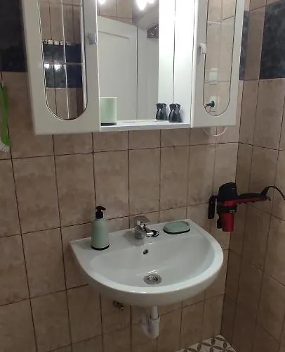 Timbi Vendeghaz בית הארחה פוניארצוושהג'