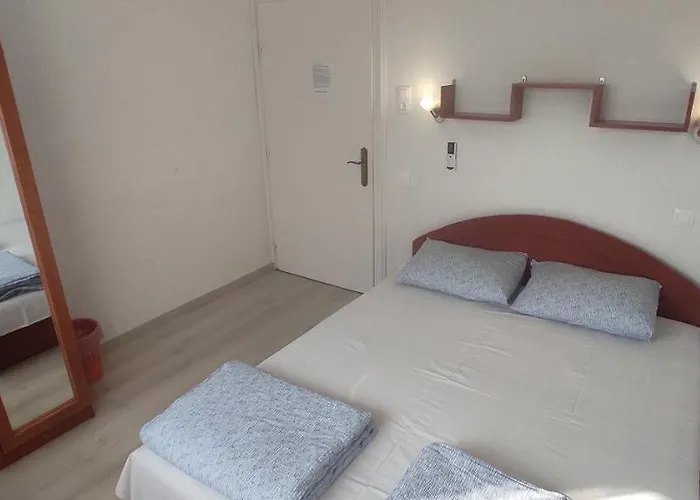 Timbi Vendeghaz פוניארצוושהג'