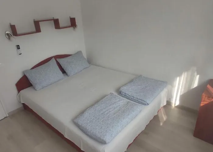 Timbi Vendeghaz בית הארחה *